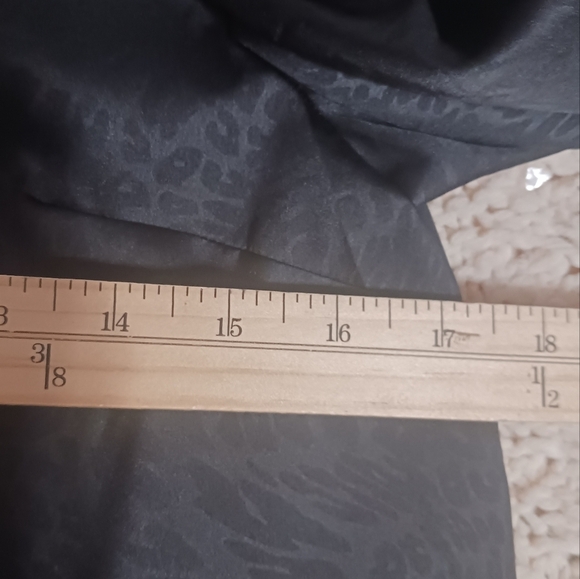 Rachel Zoe Womens Black Satin Long Sleeve Blouse With Rhinestone Buttons XSmall - Picture 7 of 8